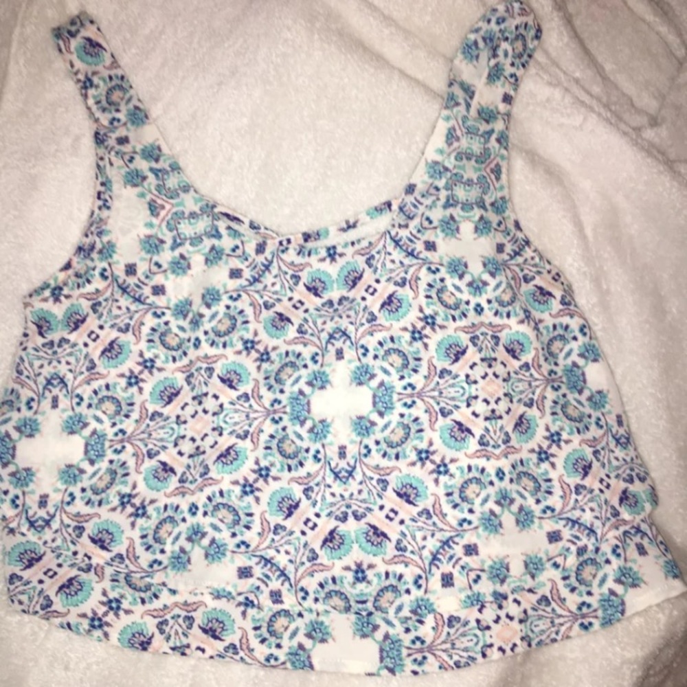 Crop top